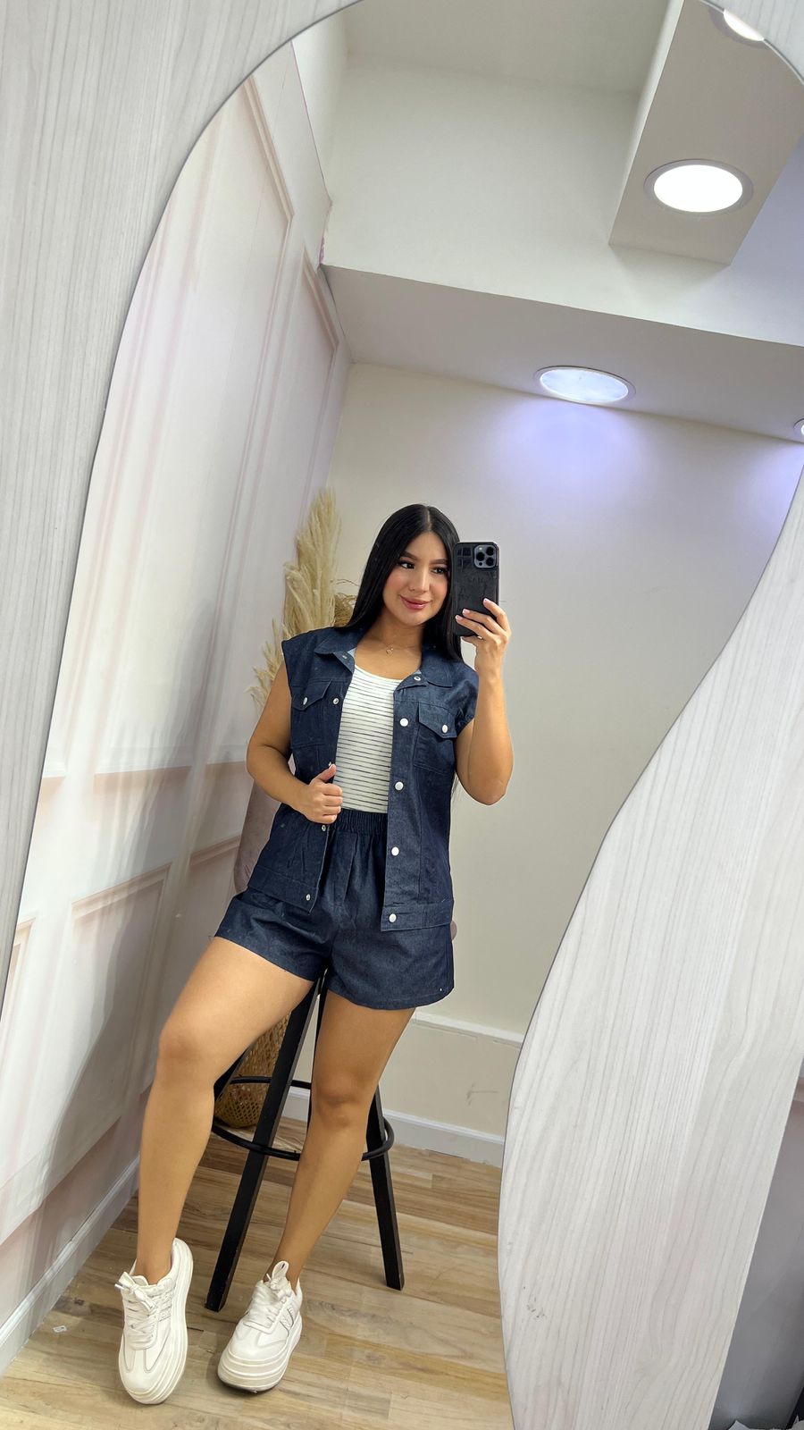 SET EN JEAN INCLUYE BLUSA BÁSICA