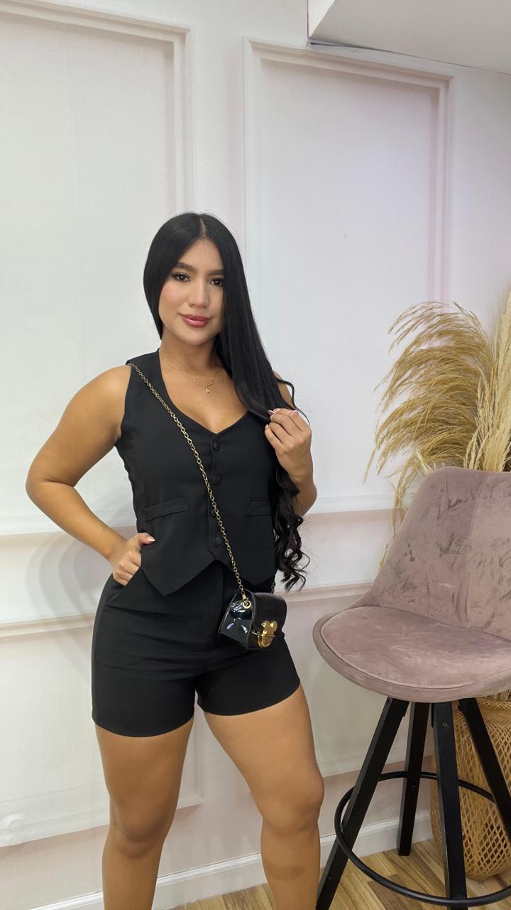 SET DE CHALECO CON SHORT